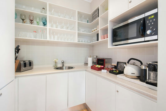 LED Lights for Pantry Shelves: Simple Ways to Improve Visibility