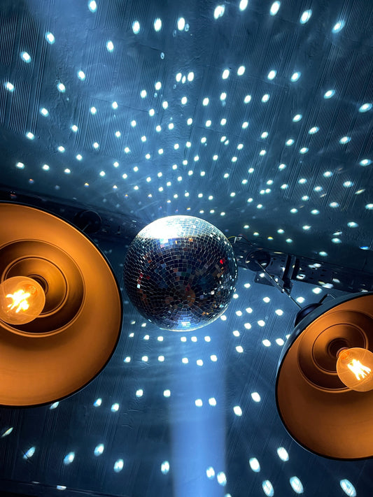 Bedroom Lighting Ideas Using Galaxy Projectors