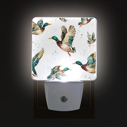 Pigsaly Led Night Light Watercolor Flying Mallard Ducks Night Light Plug in Wall Lamp Smart Dusk to Dawn Sensor Nightlight Led Lamp Energy Saving Lights Gift for Kids Room Bedroom Bathroom Hallway